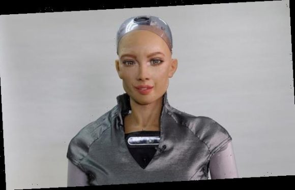 Sophia the robot makers to produce THOUSANDS of bots by end of 2021
