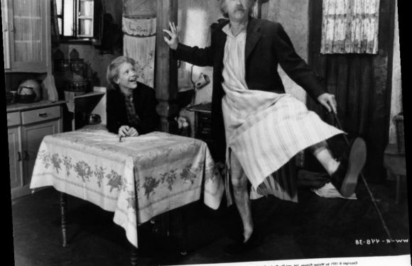 The Grandpa From 'Willy Wonka & the Chocolate Factory' Was Quite the Accomplished Actor