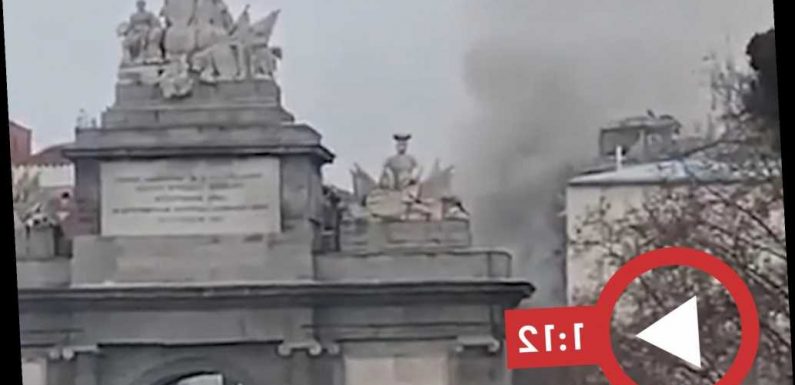 At least 2 dead in building collapse after massive explosion rocks Madrid