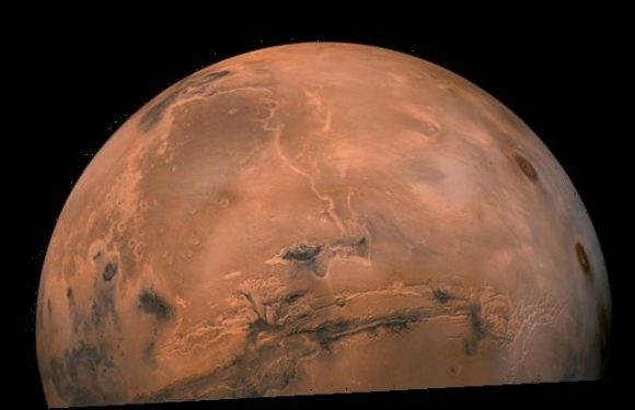 China and US lead the race for Mars – with missions to land this month