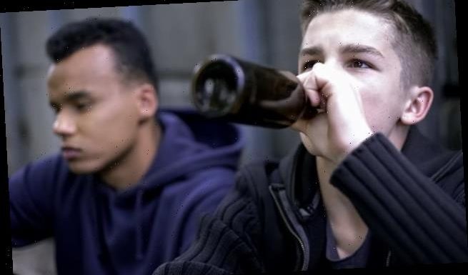 Teens with friends from different schools more likely to drink alcohol