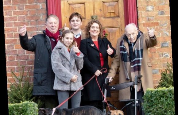 Captain Sir Tom Moore’s final picture – Family share last photo of 100-year-old as he dies with Covid