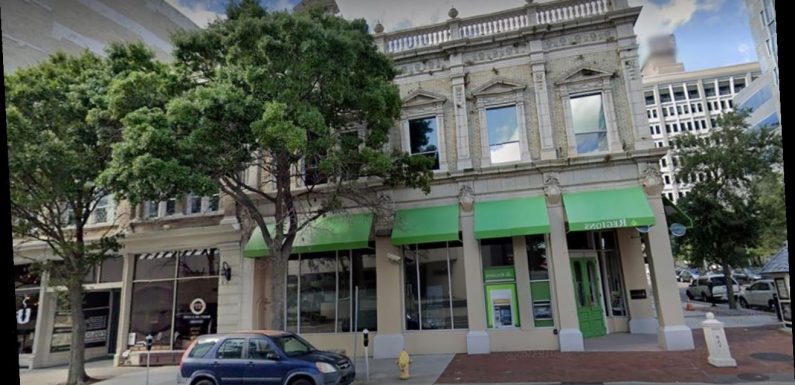 Florida bank allegedly robbed by woman in electric wheelchair: report