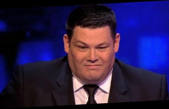 Mark Labbett floors The Chase fans with hunky snap after dramatic weight loss