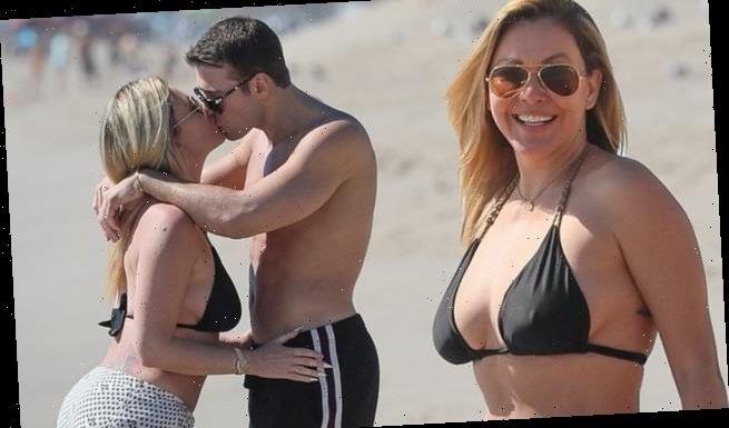 Shanna Moakler rocks a bikini to show Travis Barker what he's missing
