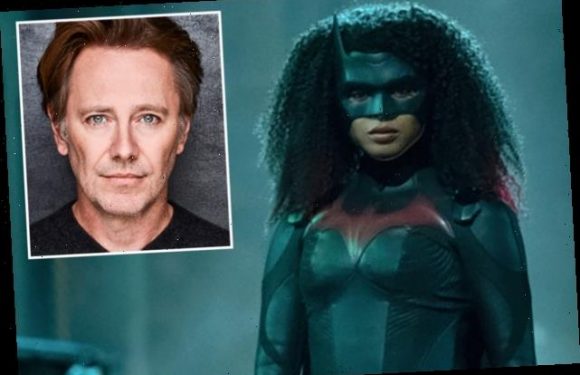 TVLine Items: Batwoman Baddie Cast, Jason Segel in Lakers Series and More