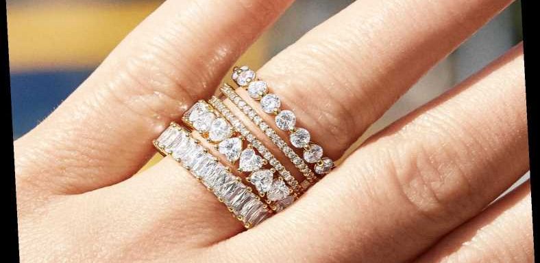 Those Julia Roberts-Loved Stackable Rings Just Got the Prettiest Makeover for Spring
