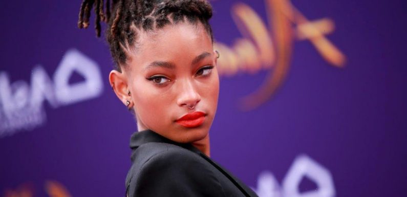 What is Willow Smith's zodiac sign?