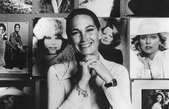 Barbara Stone, Modeling Agent to American Beauties, Dies at 87