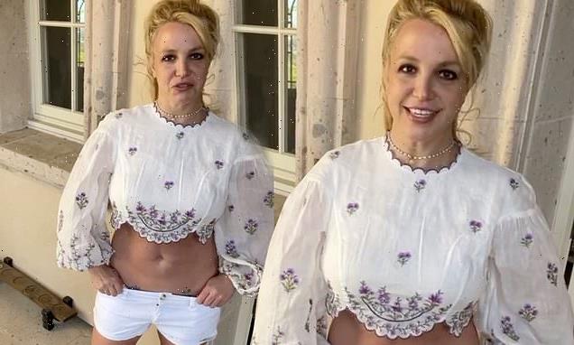 Britney Spears decides to revisit her Easter outfit
