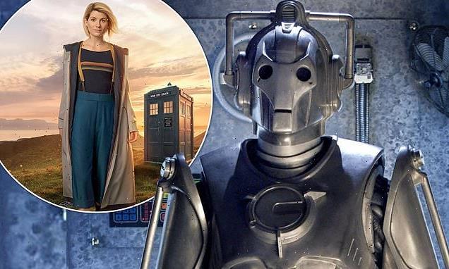 Christopher Eccleston calls for gender balance in Doctor Who's enemies