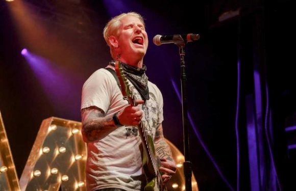 Corey Taylor's CMFTour Diary, Day One: Tempe