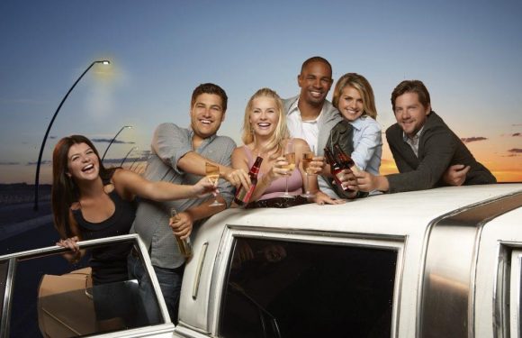 The Surprising Reason Why 'Happy Endings' Was Canceled