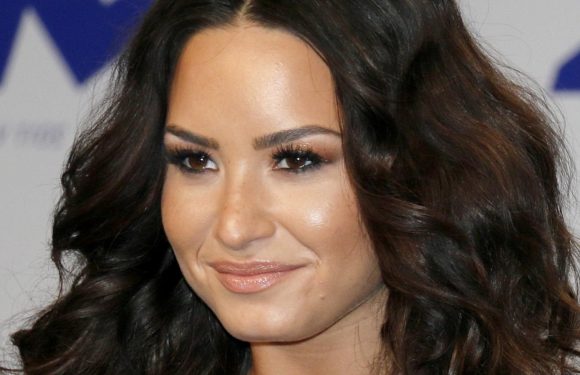 The Untold Truth About Demi Lovato’s Mother Dianna De La Garza