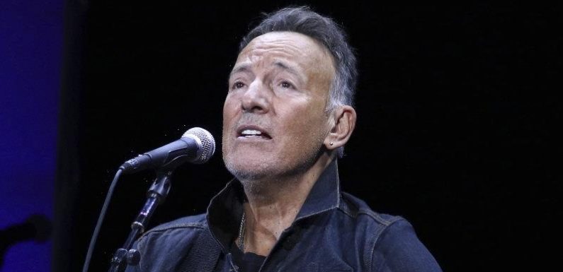 Bruce Springsteen’s Broadway show off-limits for fans with AstraZeneca jab