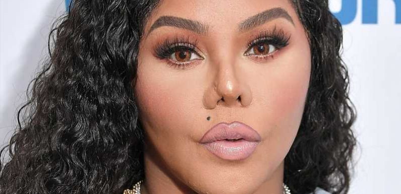 Here’s What Lil Kim Wants To Do With Nicki Minaj