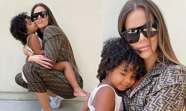 Khloe Kardashian posts cute snaps with True to mark 158M followers