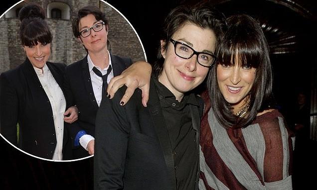 Sue Perkins 'splits from Anna Richardson after seven years of dating'