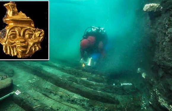 2,200 year-old shipwreck found in underwater city in Egypt