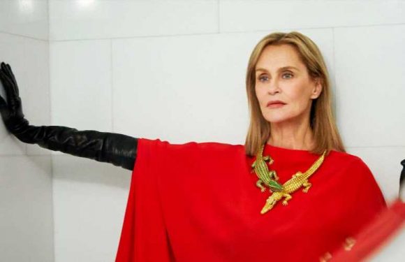 Cartier Let Its Wildest Jewels Out of the Case for Lauren Hutton to Try On