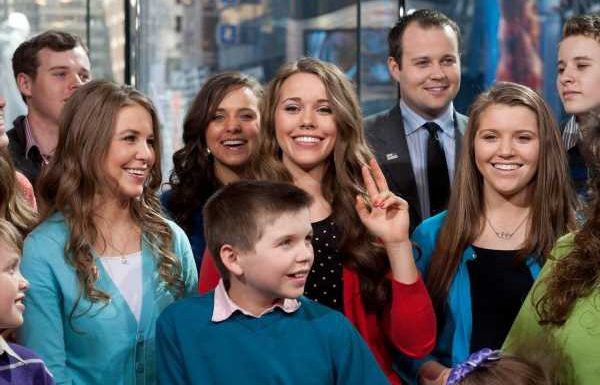 Duggar Family Critics Think Jessa Duggar is Deleting YouTube Comments for More Money