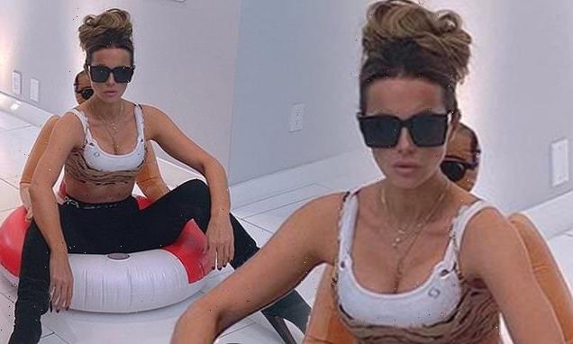 Kate Beckinsale, 48, displays her age-defying physique in activewear