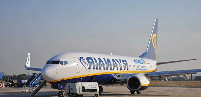 Ryanair passenger dies of suspected heart attack at 35,000ft leaving holidaymakers in shock