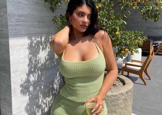 Inside Kylie Jenner's 24th birthday with doughnuts and cupcakes for breakfast and art class as fans think she's pregnant