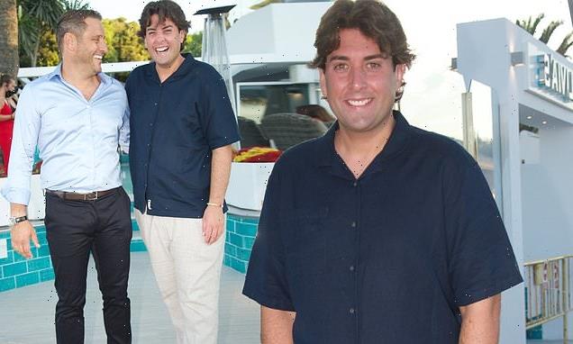 James Argent he sings at the re-opening of Elliott Wright's restaurant
