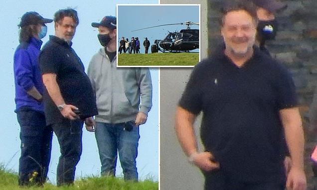 Russell Crowe begins shooting his star-studded thriller Poker Face