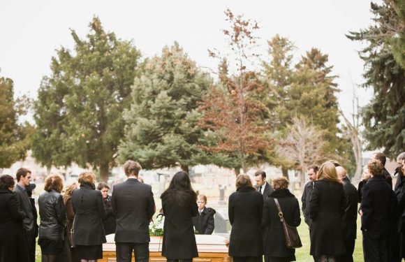 Sad truth behind funeral crashers – from gorging on free food to being lonely