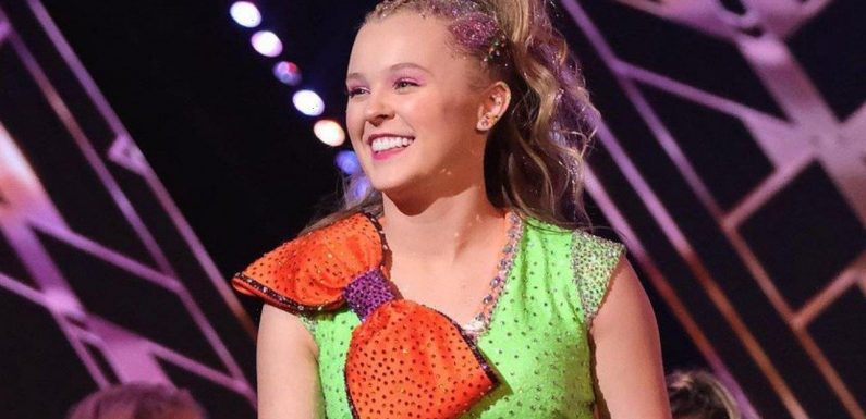 JoJo Siwa ‘Lost It’ After Getting Top Score on ‘Dancing With the Stars’ Premiere