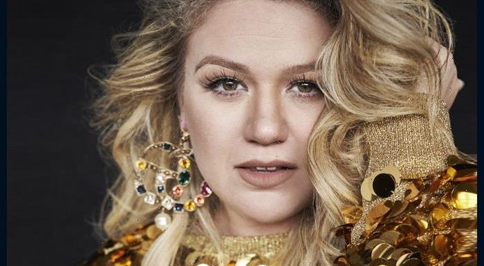 Kelly Clarkson Covers Marvin Gaye, Tammi Terrell’s ‘Ain’t No Mountain High Enough’