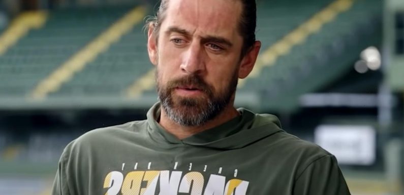 Aaron Rodgers Apologizes 'To Anybody Who Felt Misled' By His Comments But Doubles Down On Vaccine Stance!