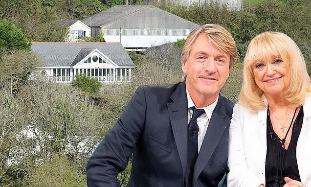 Smelly cattle removed from farm neighbouring Richard Madeley's home