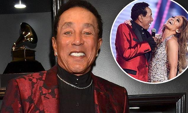 Smokey Robinson urges people to take measures against COVID-19