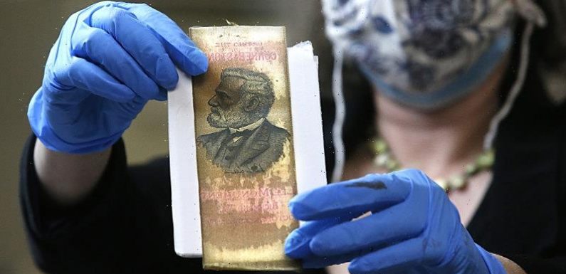 1885 time capsule puts question of prized Lincoln photo to rest