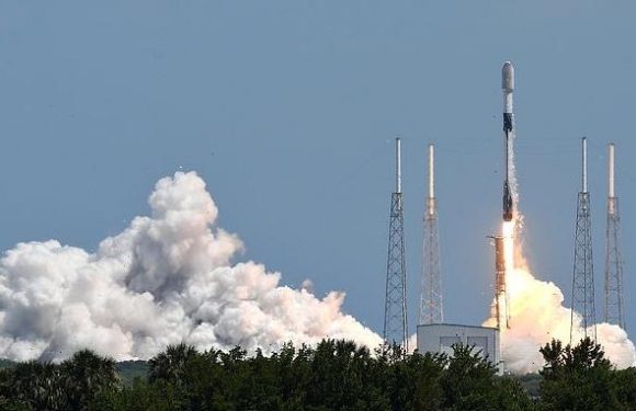 China complains to US over Elon Musk´s 'dangerous' satellites