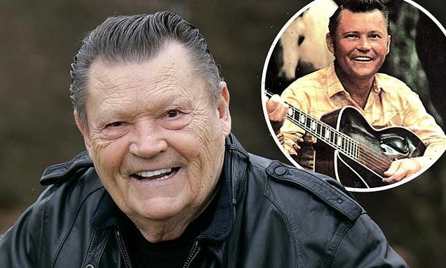 Country singer Stonewall Jackson passes away at the age of 89