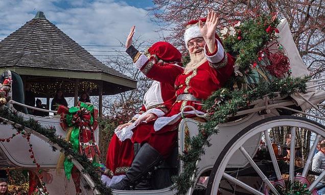 Gang of drunk thugs jump on Santa's sleigh during parade in Kent