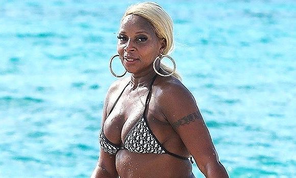 Mary J. Blige, 50, Rocks Dior Bikini While Frolicking On The Beach In Miami