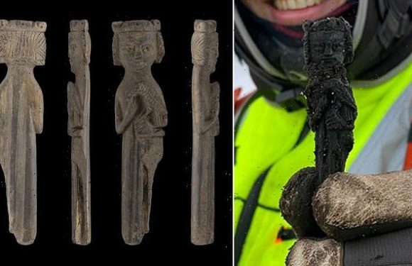 Norwegian 13th century knife shows royal figure partaking in falconry