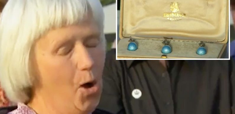 Antiques Roadshow guest open-mouthed as she learns secret message hidden on necklace – and its HUGE value