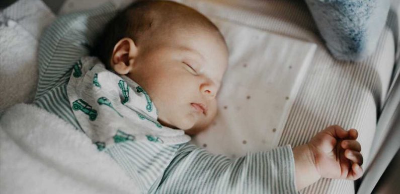 I am a paediatrician – the four easy tips to get your baby into a regular sleep routine