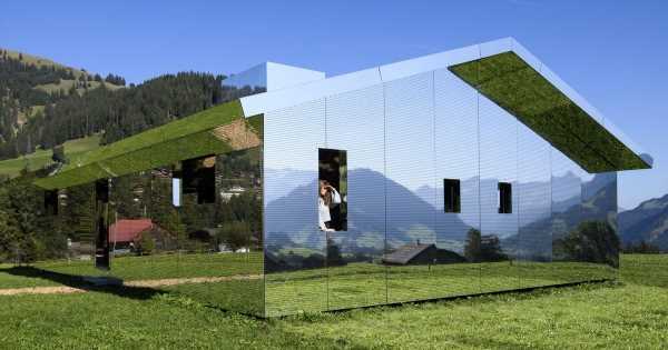People divided by mysterious mirror house dubbed an ‘eyesore’ that ‘kills birds’