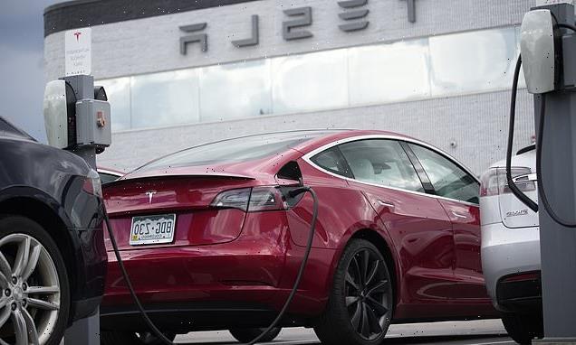 Tesla recalls 54,000 cars as self-driving software lets them run…