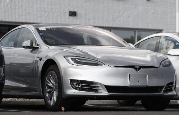 Tesla vehicles are inexplicably slamming on the BRAKES for no reason