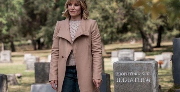 The Woman in the House Across the Street: Why does Elizabeth’s gravestone change?