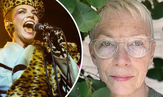 Annie Lennox hits back with a selfie after snap of the star went viral