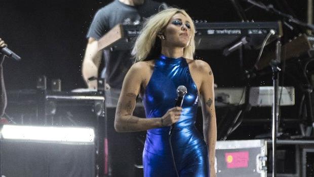 Miley Cyrus Breaks Down In Tears During Her Concert Dedicated To Taylor Hawkins: Watch